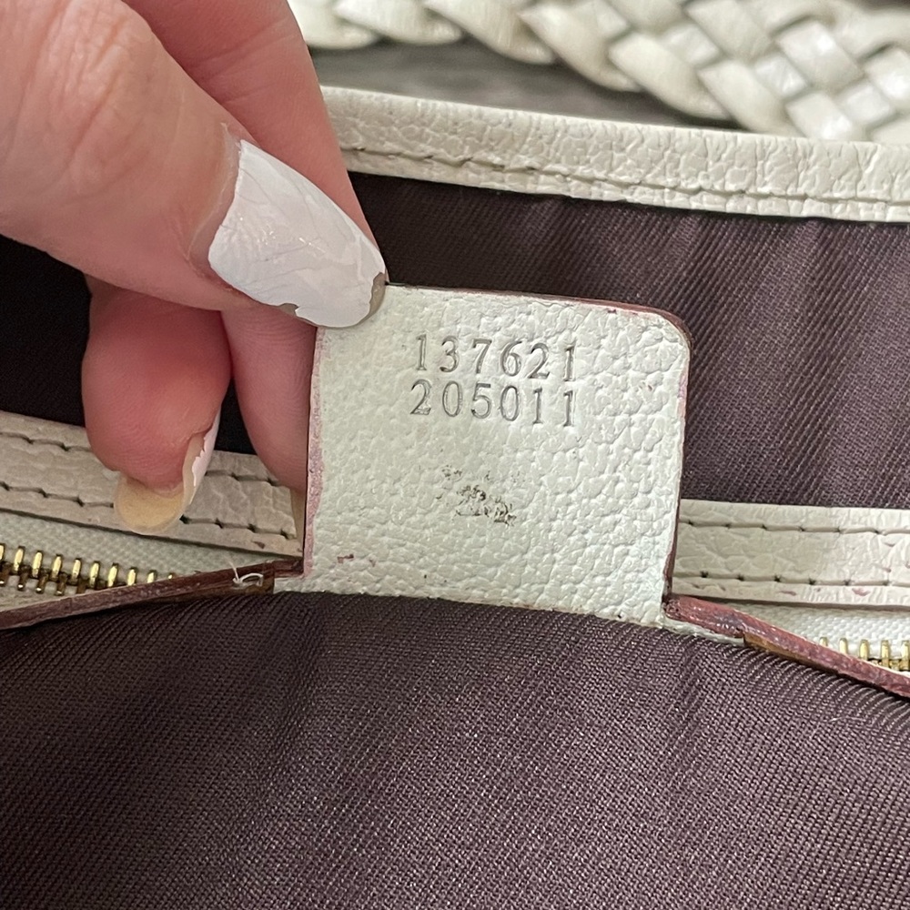 Gucci Shoulder Bag - Picture 11 of 11